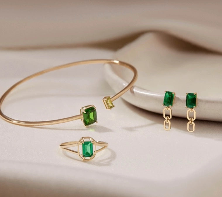 Emerald 18K Solid Gold Ring - Elysian Couture