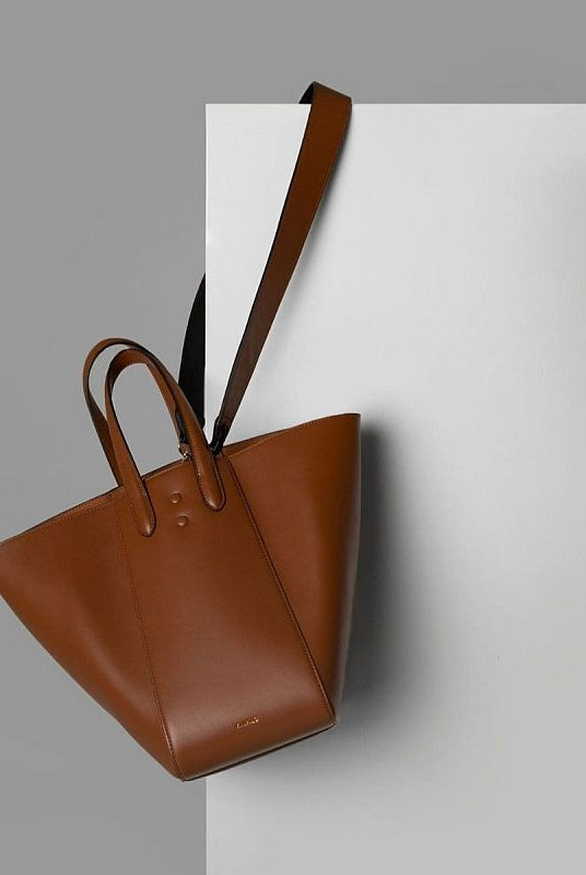 Eight Bag Large - Caramel - Elysian Couture